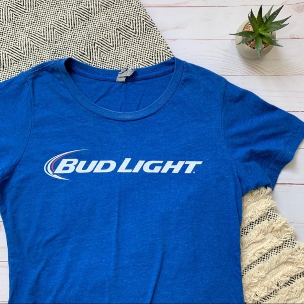Budlight Graphic Tee Size M
